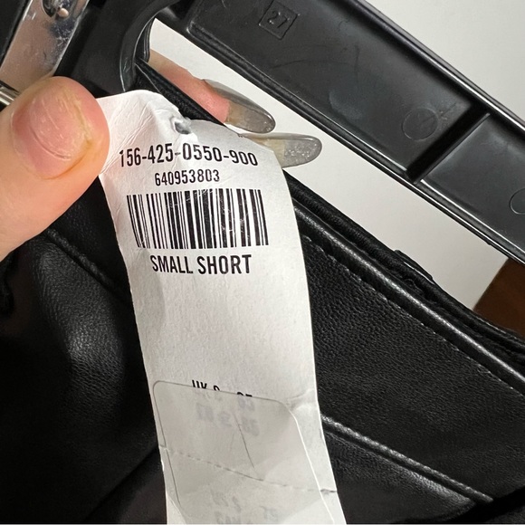 NWT Abercrombie & Fitch Ultra Skinny High Rise Vegan Leather Pants Small Short - Picture 7 of 7
